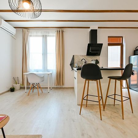 Central Sofia Luxury Apartment Kültér fotó